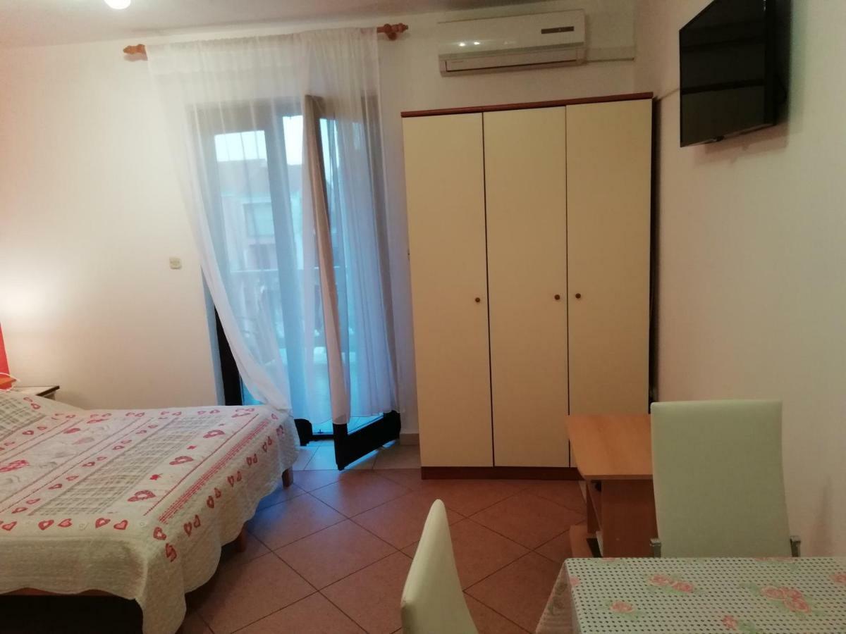 Apartment Plavia Biograd بيوغْغاد نا موغو المظهر الخارجي الصورة