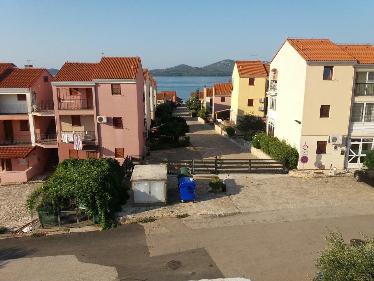 Apartment Plavia Biograd بيوغْغاد نا موغو المظهر الخارجي الصورة